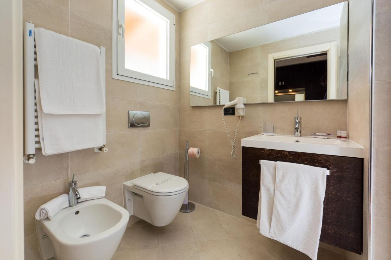 Hotel Smeraldo Λινιάνο Σαμπιαντόρο Εξωτερικό φωτογραφία