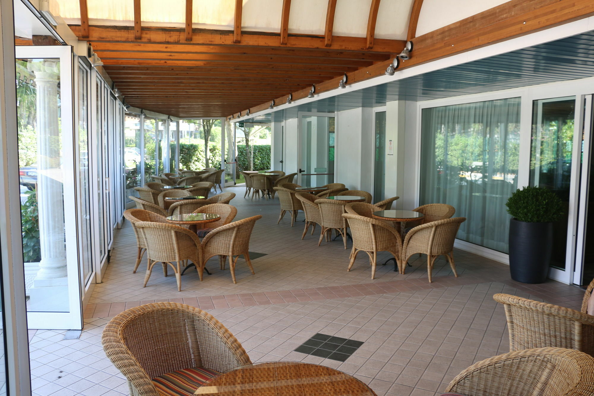 Hotel Smeraldo Λινιάνο Σαμπιαντόρο Εξωτερικό φωτογραφία