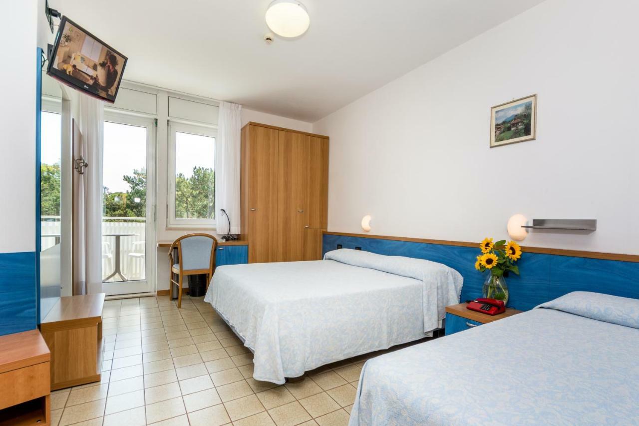 Hotel Smeraldo Λινιάνο Σαμπιαντόρο Εξωτερικό φωτογραφία